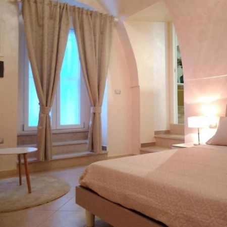 Villa Domus Elegans In Centro à Manfredoine Extérieur photo