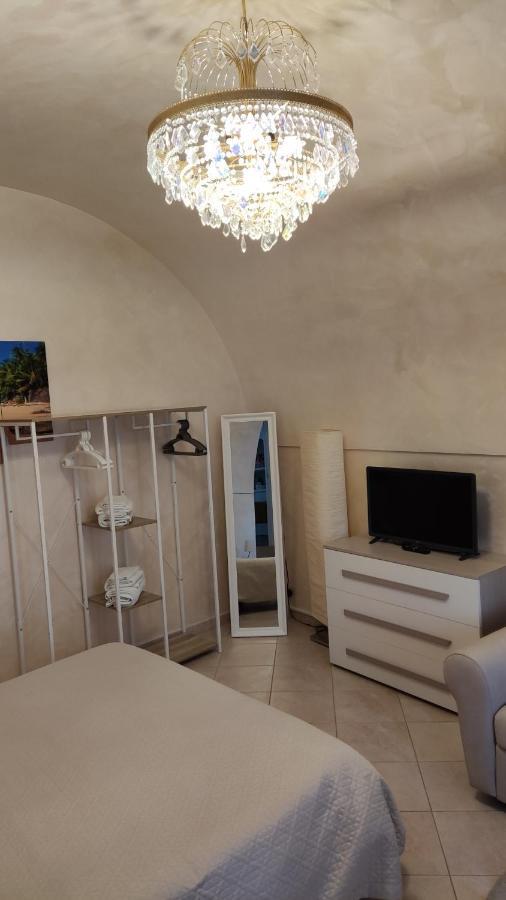 Villa Domus Elegans In Centro à Manfredoine Extérieur photo