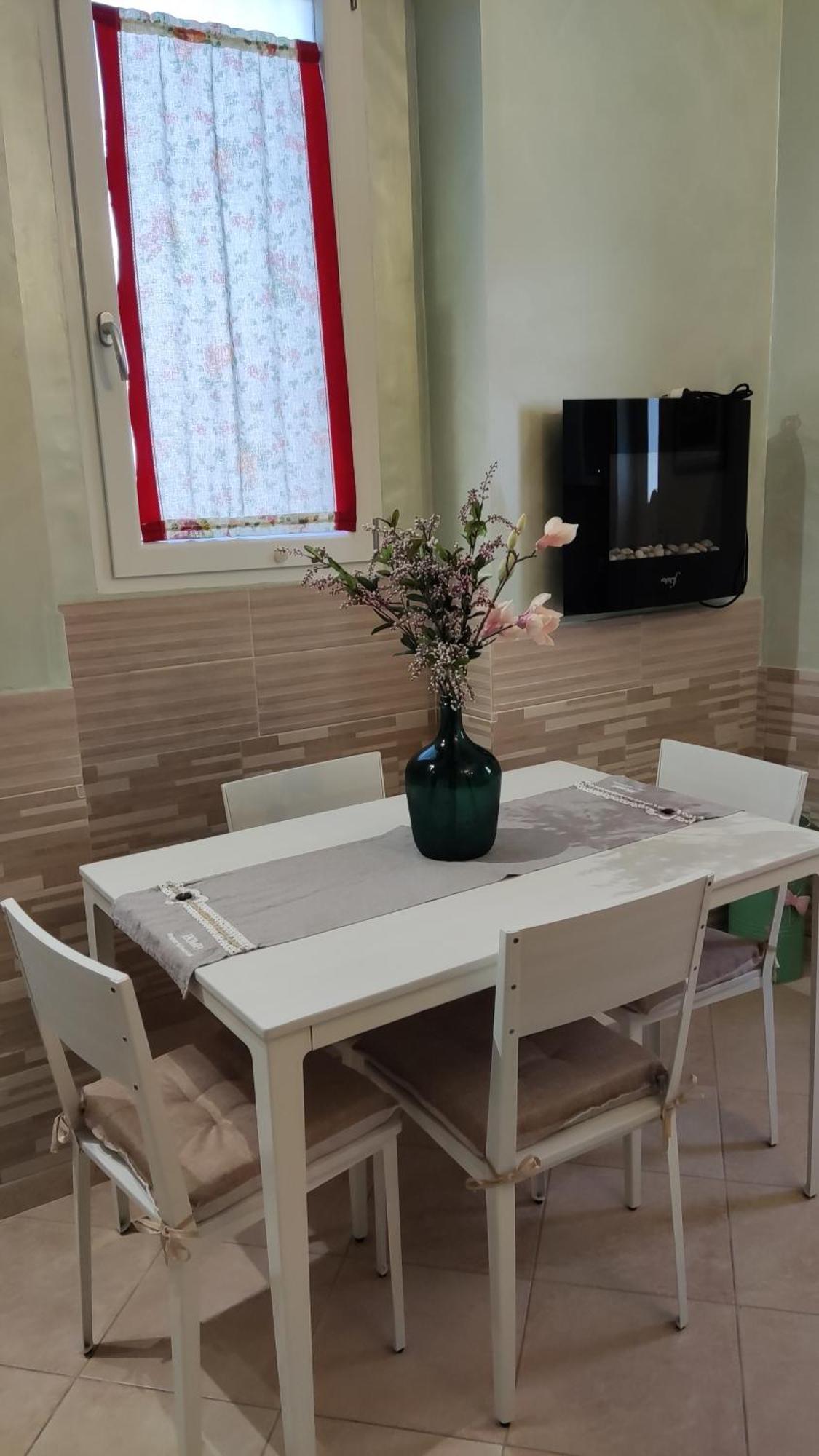 Villa Domus Elegans In Centro à Manfredoine Extérieur photo